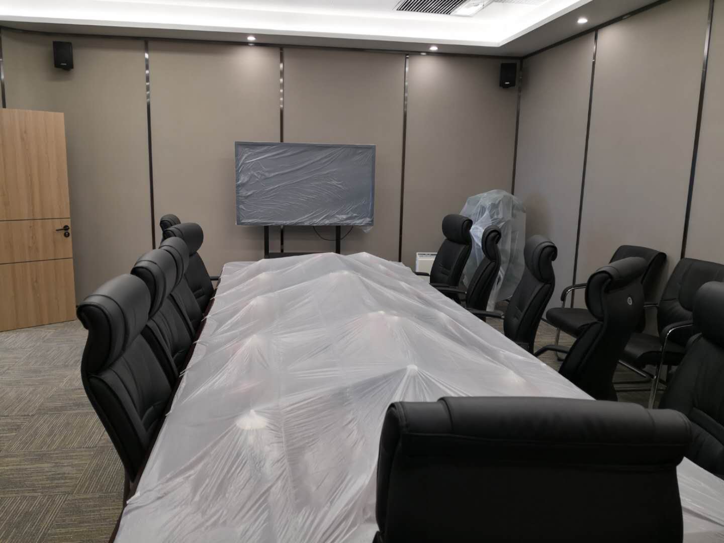 會(huì)議室電視桌子保護(hù) 會(huì)議室電視桌子保護(hù)