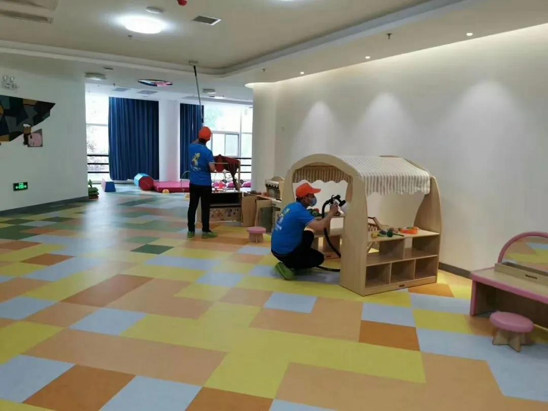 荃芬服務(wù)商學(xué)校案例集錦 荃芬服務(wù)商學(xué)校案例集錦